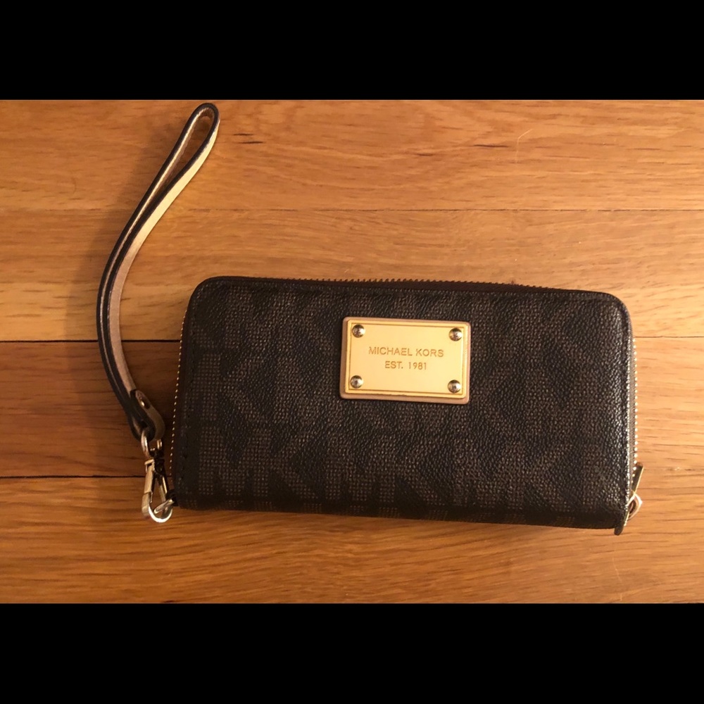 Michael Kors wallet/wristlet